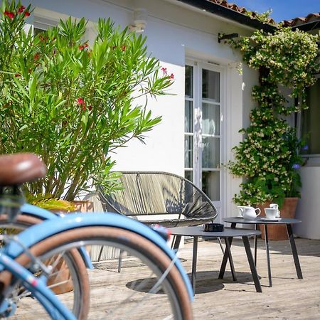 Hotel Le Clocher Ars-en-Ré Екстериор снимка