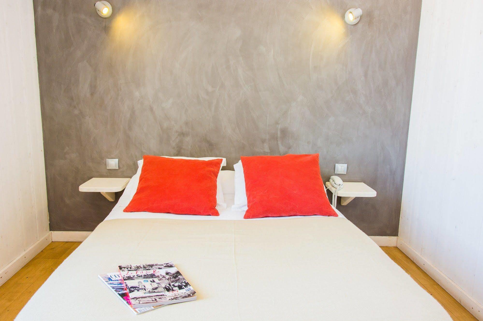 Hotel Le Clocher Ars-en-Ré Екстериор снимка
