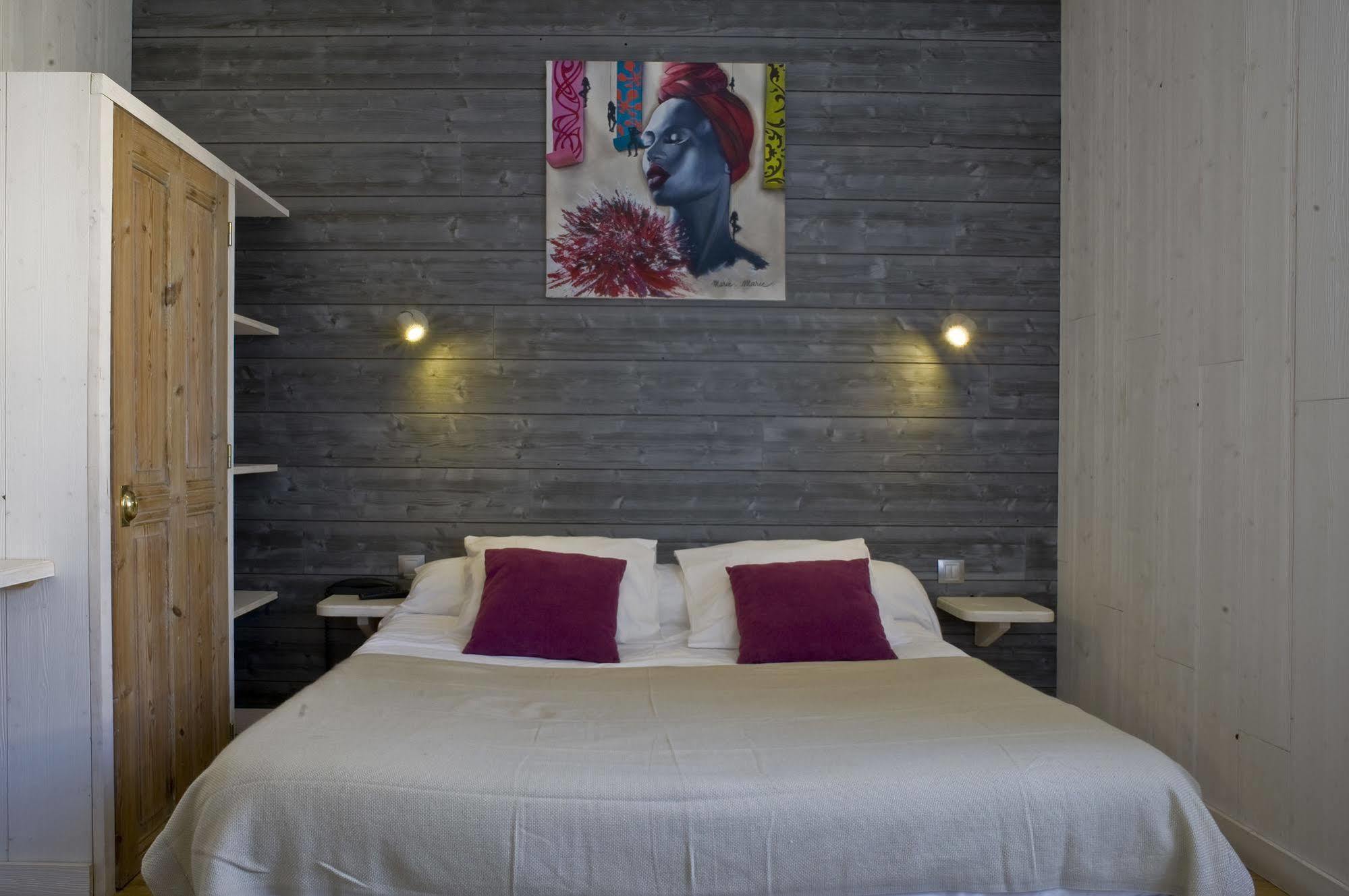 Hotel Le Clocher Ars-en-Ré Екстериор снимка